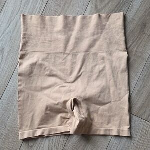 Prima Valentina Seamless High-Waist Shapewear Shorts - Tan Medium